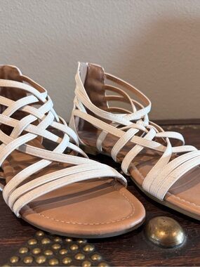 Journee Collection White Strappy Gladiator Sandals Size 10